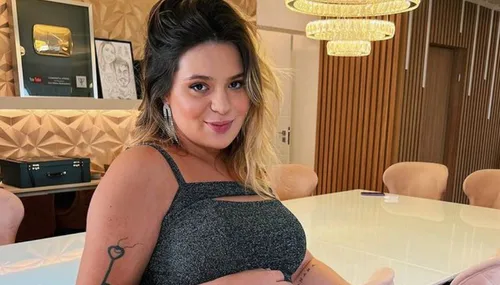 
          Imagem ilustrativa da imagem Viih Tube é 'demitida' de podcast de maternidade; entenda
          