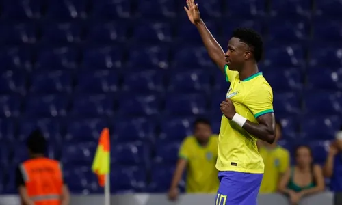 
          Imagem ilustrativa da imagem Vinícius Júnior será o capitão da seleção brasileira em amistoso contra o racismo
          