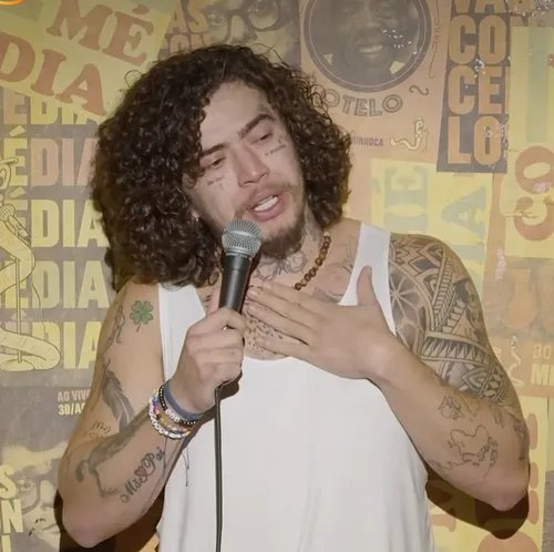 
          Imagem ilustrativa da imagem Whindersson Nunes se une ao Vasco para ajudar vítimas no Rio Grande do Sul
          