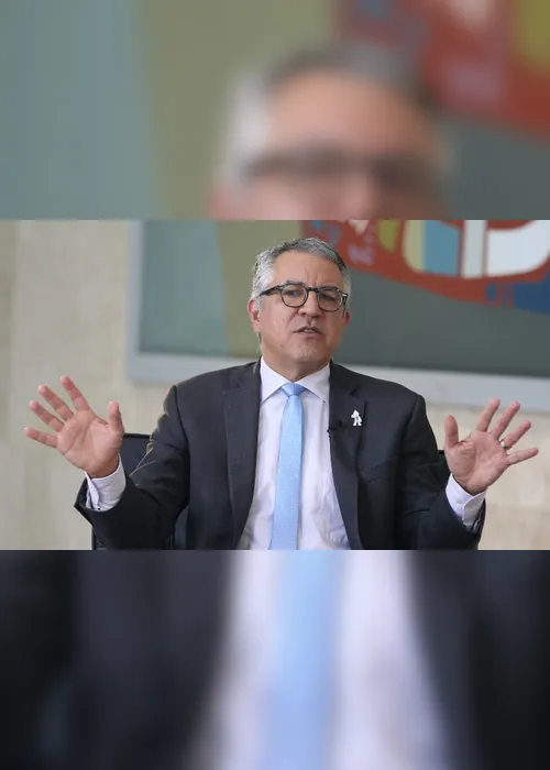 
          Imagem ilustrativa da imagem Até o governo desiste de Padilha e apela à oposição
          