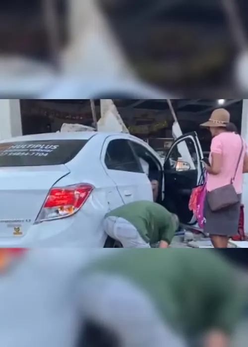 Imagem ilustrativa da imagem Carro invade bar e acidente deixa três pessoas feridas no Norte do ES