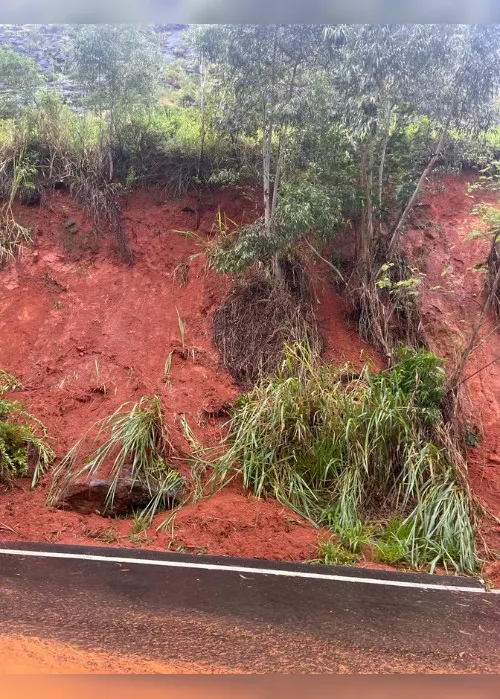 Imagem ilustrativa da imagem Crea alerta para riscos de deslizamento em estradas após chuvas no Sul do ES