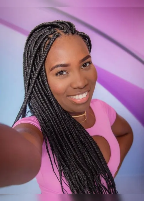 Imagem ilustrativa da imagem Instagram de Leidy Elin cai após denúncias e equipe aponta comentários racistas