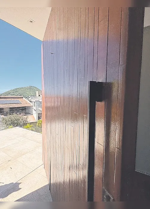 Imagem ilustrativa da imagem Mansões têm porta blindada e elevador no ES