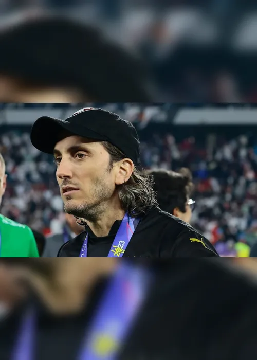 Imagem ilustrativa da imagem São Paulo recalcula rota e estreia técnico Luis Zubeldía em jogo da Libertadores