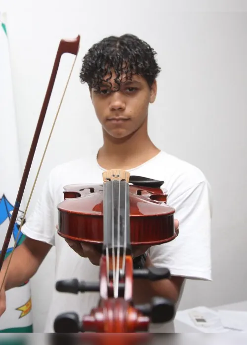 Imagem ilustrativa da imagem Superação em orquestra de violinos de Cariacica
