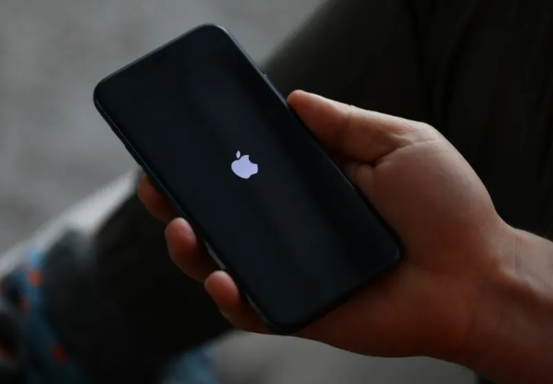 Antes da medida das peças, a companhia incluiu um recurso antirroubo no iOS 15, versão mais recente do sistema operacional do iPhone
