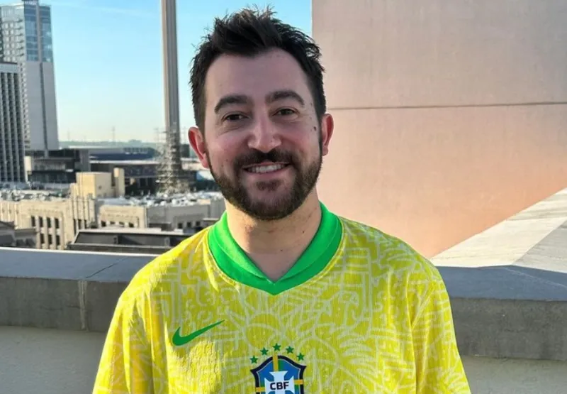 Vincent Martella, o Greg de Todo Mundo Odeia o Chris, ganhou o apoio de brasileiros depois de viralizar usando uma camisa que fazia referência ao Brasil