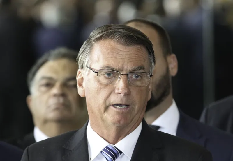 Bolsonaro negou pedido de asilo político à embaixada