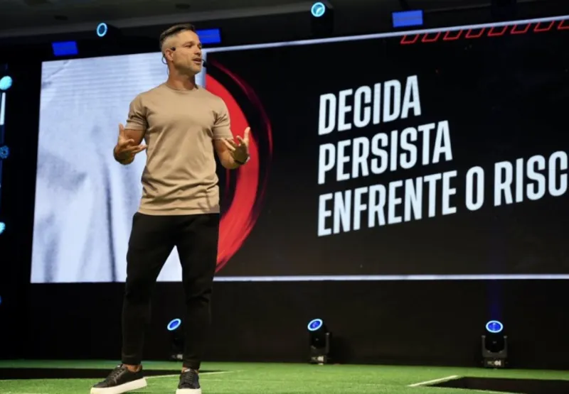 Diego Ribas viaja pelo Brasil com a palestra “Do Risco à Glória”