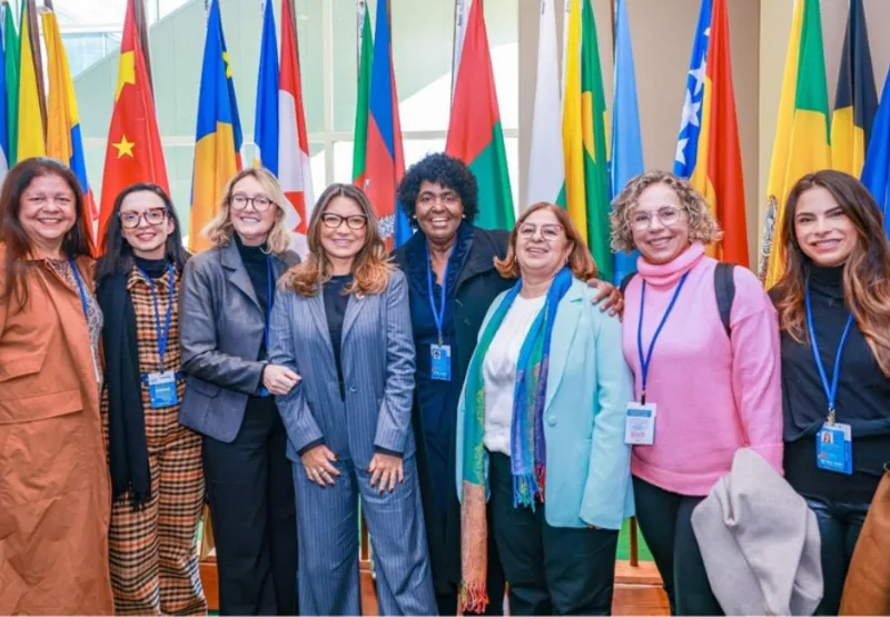 Rosângela da Silva, primeira-dama, com a ministra das Mulheres, Cida Gonçalves, e uma delegação de deputadas, foi à Conferência Mundial de Mulheres da ONU, em Nova Iorque, nos EUA