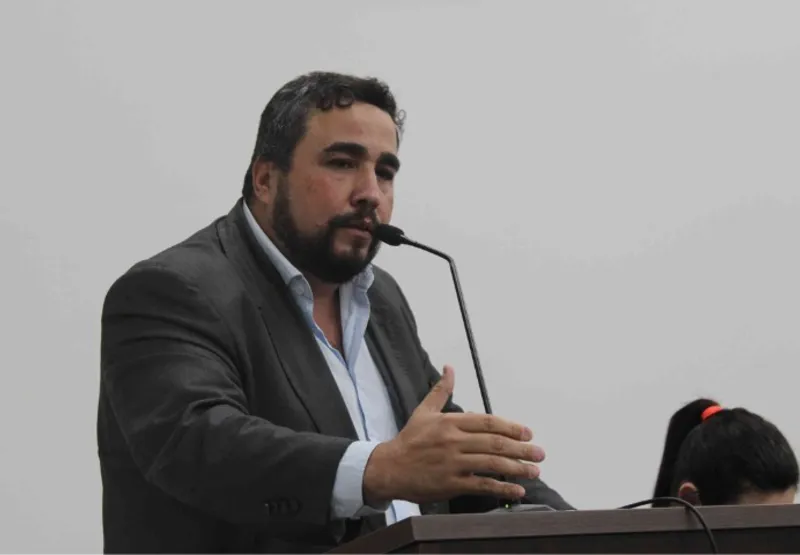 Maior expectativa relacionada às municipais em Guarapari, neste momento, está em quem pode compor a vice de Rodrigo Borges (Rep)