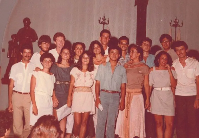 José Antônio Bof Buffon, 
à direita, em sua formatura 
no curso 
de Ciências Econômicas na Ufes, em 1983