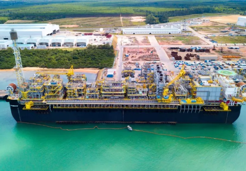 Navio-plataforma da Petrobras em construção no Estaleiro Jurong Aracruz: nova negociação bem encaminhada