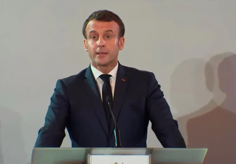 Emmanuel Macron esteve com o presidente do Senado, Rodrigo Pacheco, a criticou os atos golpistas de 8 de janeiro de 2023