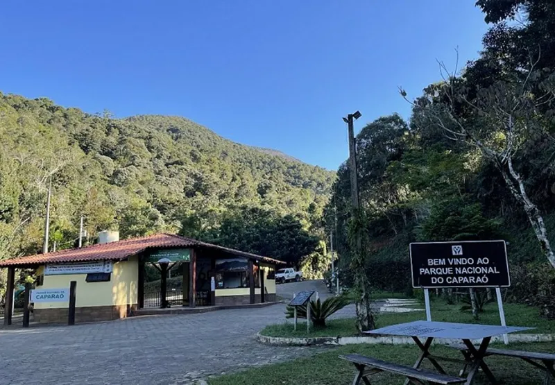Entrada para o Parque Nacional do Caparaó, localizada no distrito de Pedra Menina, em Dores do Rio Preto