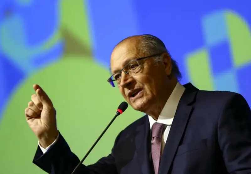 Alckmin defendeu também a Reforma Tributária e disse que é necessário construir no Brasil uma "agro indústria", com energia verde e combustíveis menos poluentes
