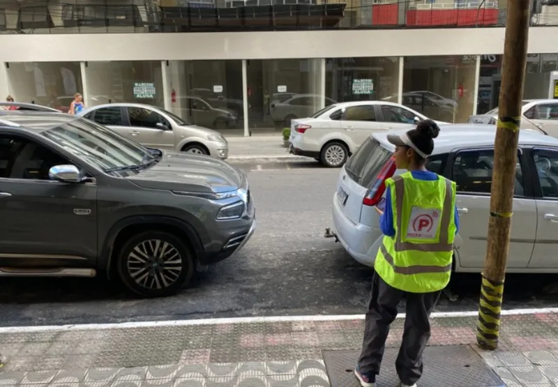 Estacionamento voltou a ser cobrado nas ruas de Guarapari após suspensão de 30 dias