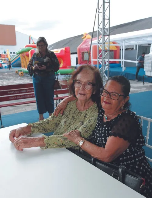 Imagem ilustrativa da imagem 12 horas de festa neste sábado na Feira dos Municípios