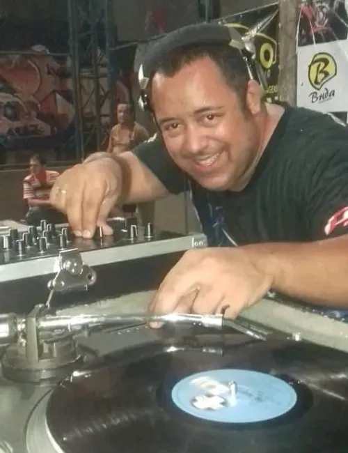 Imagem ilustrativa da imagem Clássicos do Vinil ao som dos DJs na Serra neste domingo