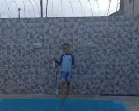 Imagem ilustrativa da imagem Garoto de 6 anos morre afogado em piscina de casa de praia em Itamaracá, na RMR