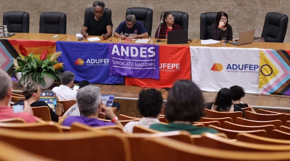 Imagem ilustrativa da imagem Greve dos professores da UFPE chega ao fim depois de dois meses de paralisação