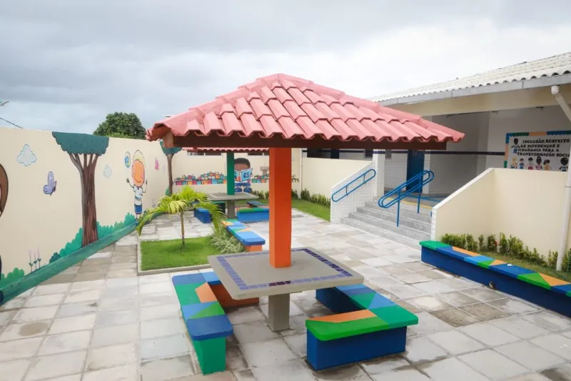 Imagem ilustrativa da imagem No Jordão, Prefeitura do Recife entrega ruas calçadas e escola ampliada