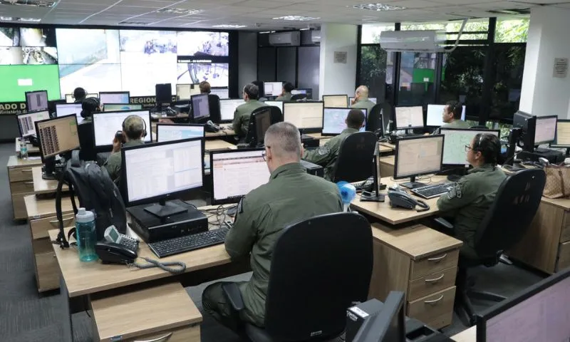 Imagem ilustrativa da imagem 2 mil câmeras com inteligência artificial vão reforçar segurança de Pernambuco