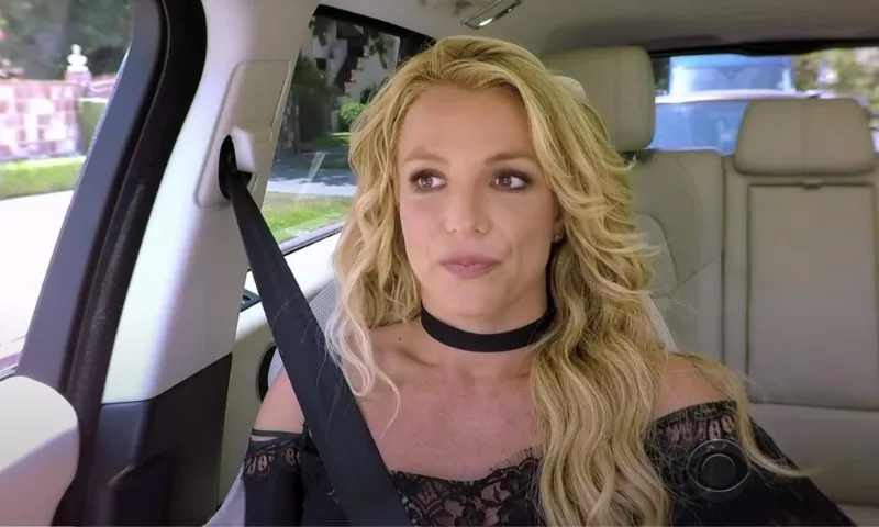 Imagem ilustrativa da imagem Britney Spears desabafa sobre críticas ao seu corpo e paparazzi