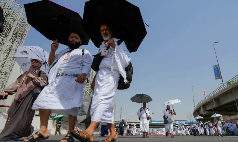 Imagem ilustrativa da imagem Calor acima de 50º mata mais de mil em peregrinação a Meca
