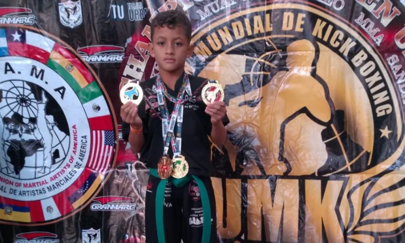 Imagem ilustrativa da imagem Capixaba vence campeonato mundial de kickboxing infantil na Argentina