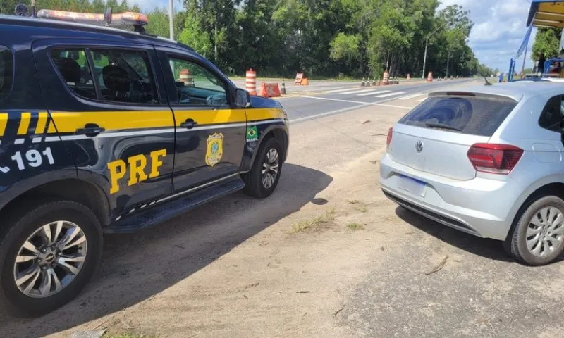 Imagem ilustrativa da imagem Carro roubado há três anos é recuperado em rodovia no ES