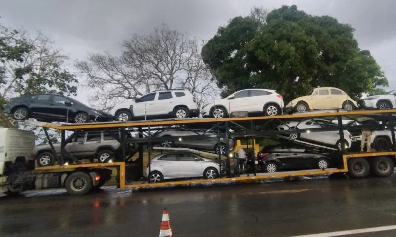 Imagem ilustrativa da imagem Carros roubados no Rio de Janeiro são flagrados pela PRF no ES