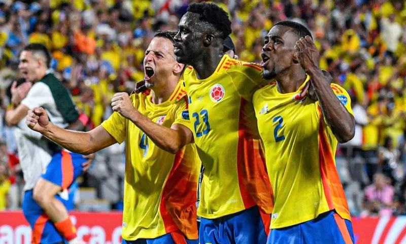 Imagem ilustrativa da imagem Colômbia derrota o Uruguai e vai à final da Copa América