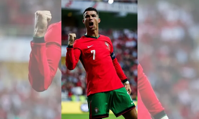 Imagem ilustrativa da imagem Cristiano Ronaldo marca duas vezes e comanda Portugal em amistoso diante da Irlanda