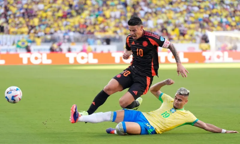 Imagem ilustrativa da imagem Destaque contra o Brasil, James é 'outro jogador' e brilha pela Colômbia