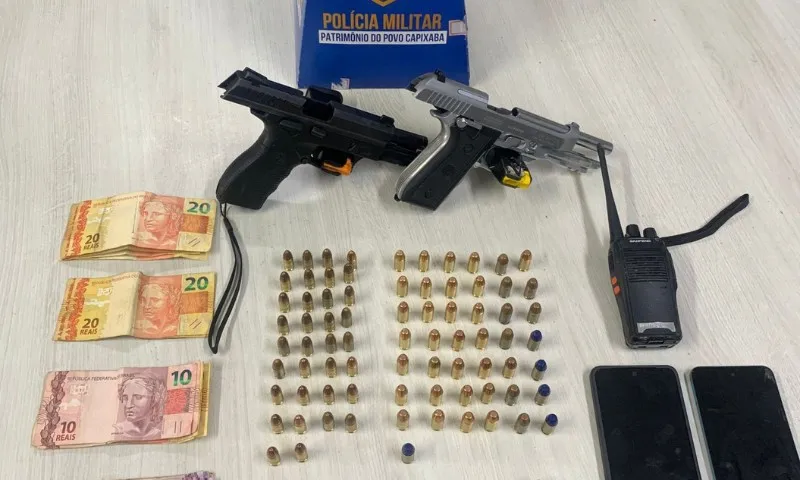 Imagem ilustrativa da imagem Dois suspeitos são presos com armas e munições em Cariacica