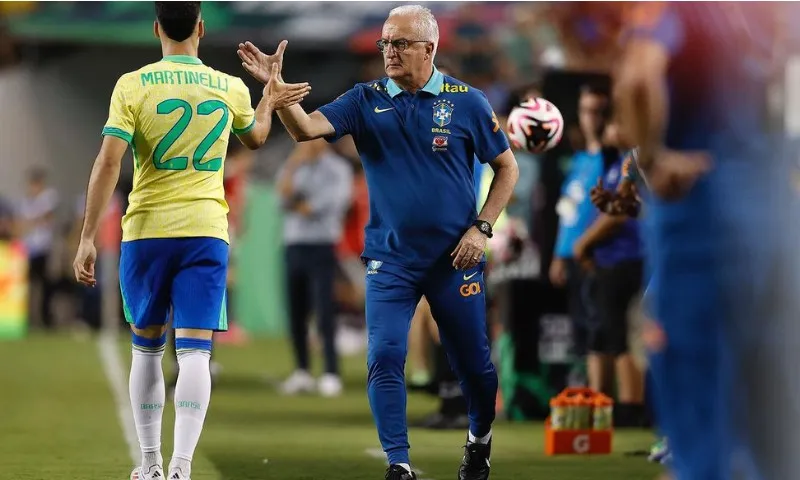 Imagem ilustrativa da imagem Seleção brasileira desembarca em Orlando para último amistoso antes da Copa América