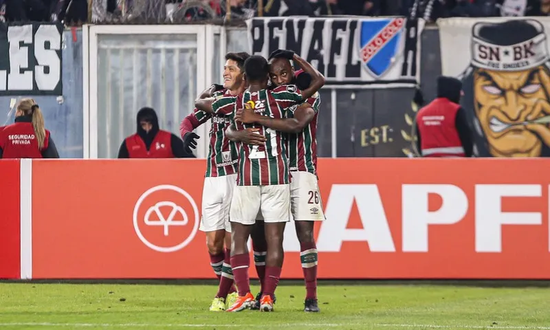 Imagem ilustrativa da imagem Fluminense vence Colo-Colo e fica perto da vaga nas oitavas da Libertadores