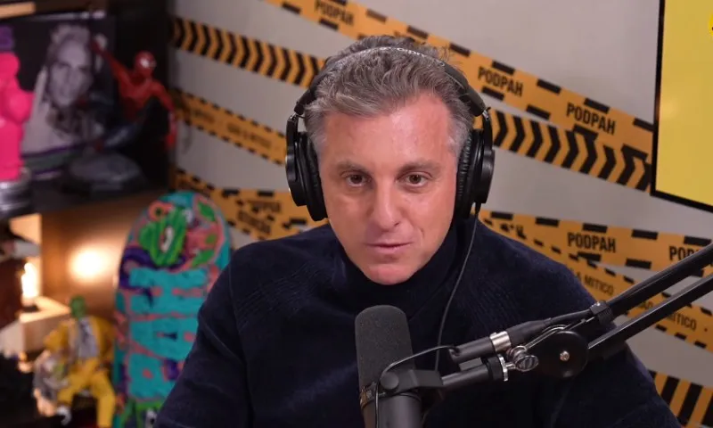 Imagem ilustrativa da imagem Luciano Huck critica PL Antiaborto: "Não é questão ideológica, é de lógica"