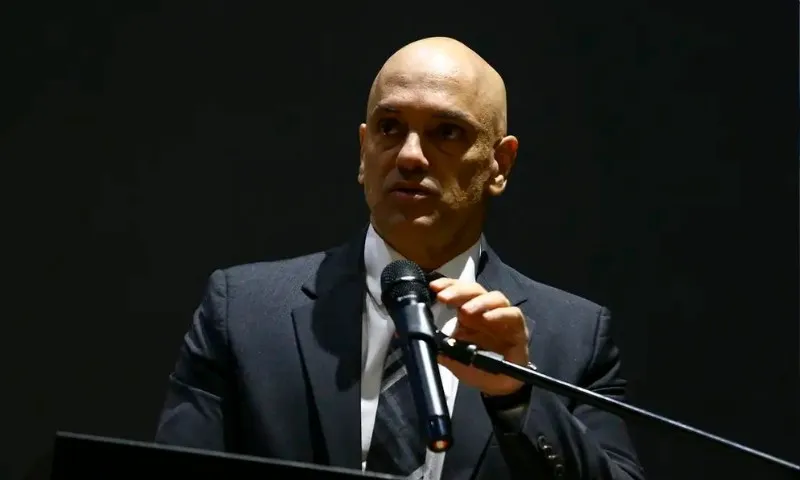 Imagem ilustrativa da imagem Moraes determina a suspensão do X (ex-Twitter) no Brasil