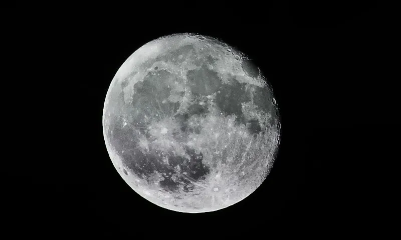 Imagem ilustrativa da imagem O que é o lunistício, fenômeno que 'congela' a Lua no céu e começa hoje