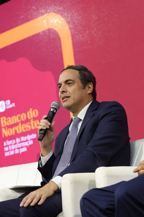 Imagem ilustrativa da imagem Paulo Câmara diz que Nordeste deve continuar crescendo nos próximos anos