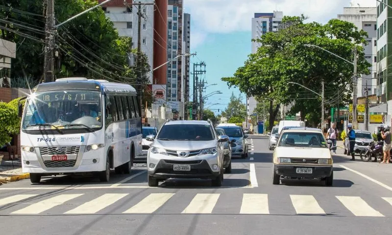 Imagem ilustrativa da imagem Prefeitura do Jaboatão vai interditar trecho da Avenida Bernardo Vieira de Melo
