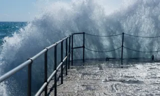 Imagem ilustrativa da imagem Navio humanitário salva dezenas de migrantes de naufrágio no Mediterrâneo