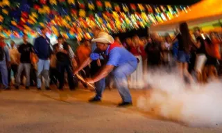 Imagem ilustrativa da imagem No São João, atenção redobrada: proteja seus olhos, ouvidos, garganta e nariz