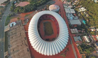 Imagem ilustrativa da imagem Pão e circo…