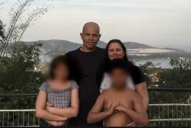 Imagem ilustrativa da imagem Adolescente mata os pais e a irmã em SP por ficar sem computador e celular