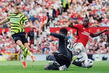 Imagem ilustrativa da imagem Arsenal bate Manchester United, retoma topo do Inglês e devolve pressão ao City