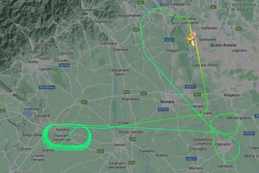 Imagem ilustrativa da imagem Avião que seguia para SP bate cauda ao decolar e retorna para Milão